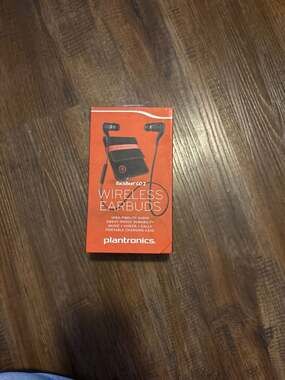 Plantronics BackBeat GO 2 Wireless Bluetooth Earbuds with Charging Case - Black